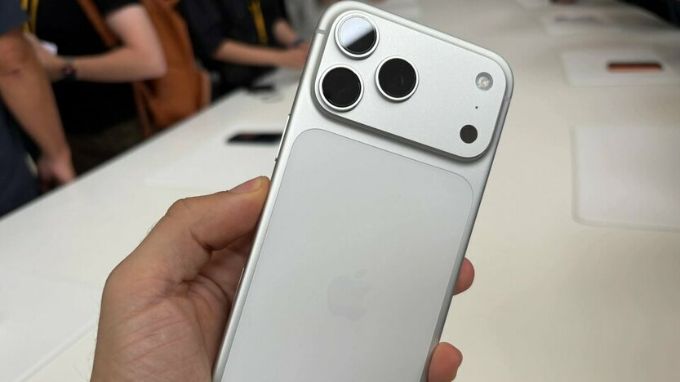 iPhone 17 Pro và Vivo X200 Pro