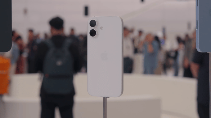 iPhone 17 với thiết kế tinh tế và Ceramic Shield 2.0