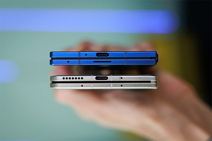 Honor Magic V5 và Galaxy Z Fold 7 lại mang đến những trải nghiệm khác biệt rõ rệt về pin và sạc