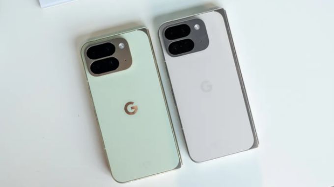 Pixel 10 Pro Fold và Oppo Find N5