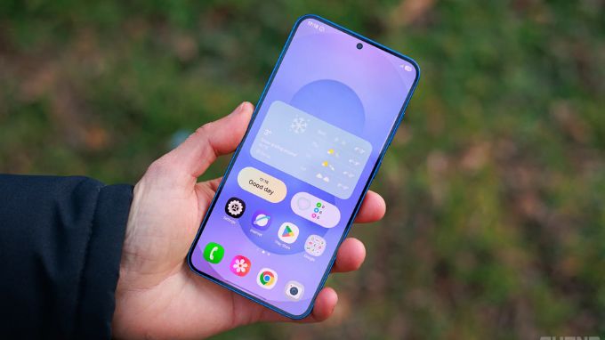 Samsung Galaxy S25 FE và Samsung Galaxy S25 Plus