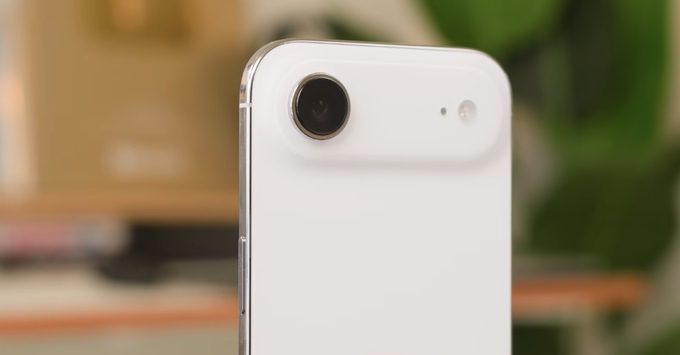 Khả năng cân bằng màu sắc camera 48MP iPhone Air