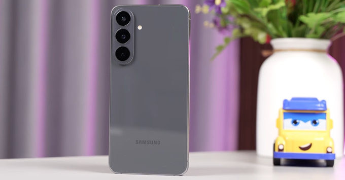 Samsung S26 FE khung nhôm Armor Aluminum bền bỉ