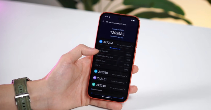 Google Pixel 10a xử lý các tác vụ AI thông minh với vi xử lý Tensor G4.