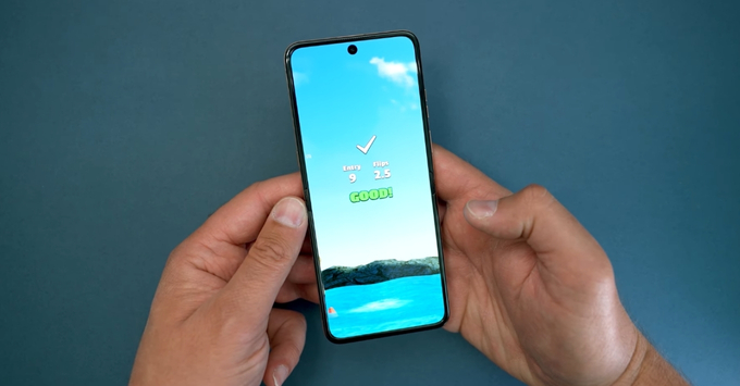 Motorola Razr 60 Pro – Không chỉ là một chiếc điện thoại, mà là tuyên ngôn của sự sang trọng và khác biệt trong phân khúc smartphone gập cao cấp.