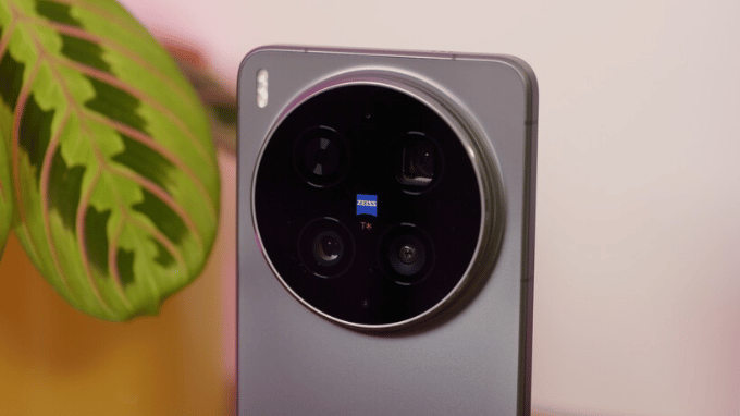 Camera kép 200MP trên Vivo X300 Ultra