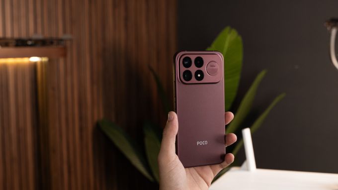 Xiaomi POCO F9 Ultra sở hữu 3 camera sau chất lượng cao
