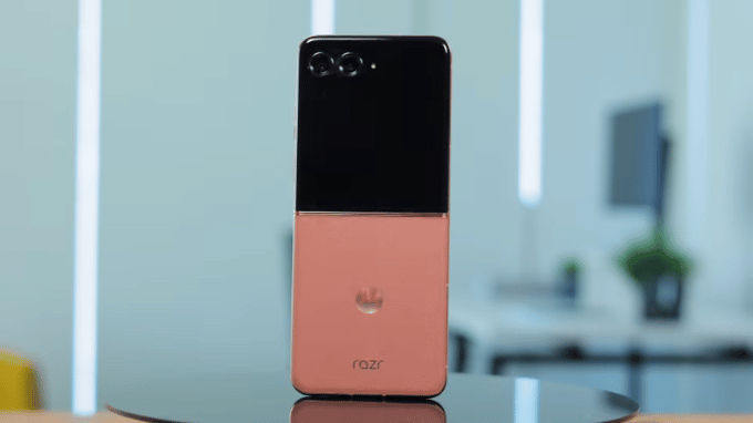 Di Động Mỹ giúp giảm rủi ro khi chọn Motorola Razr 60 Pro 99%