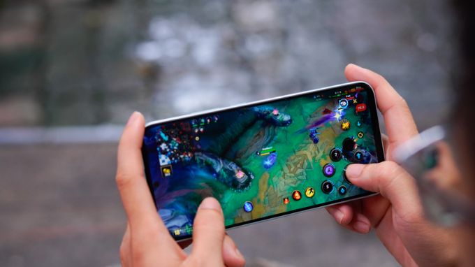 Redmi Note 17 5G gây ấn tượng mạnh với kích thước màn hình lớn lên tới 6.99 inch.