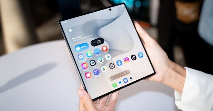 Android 17 trên Fold8 Ultra cung cấp khả năng can thiệp sâu vào giao diện, đáp ứng nhu cầu tùy chỉnh không giới hạn của người dùng công nghệ