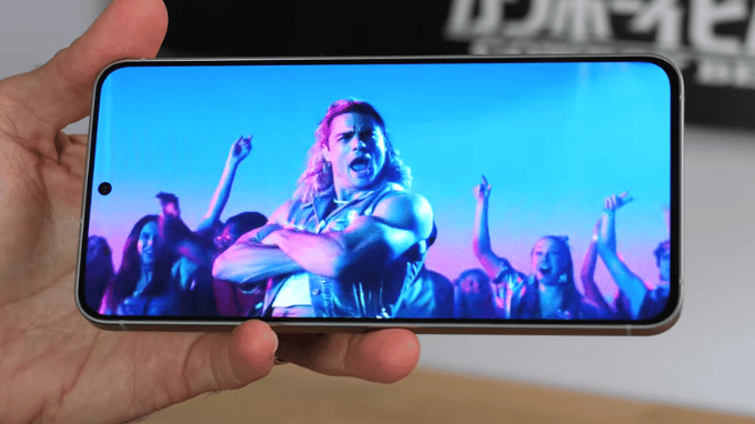 Galaxy S26 FE tiếp tục sử dụng màn hình AMOLED 120Hz