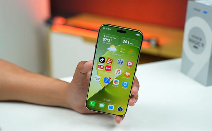 Honor Magic 9 Pro Max sử dụng màn hình OLED LTPO 6,8 inch