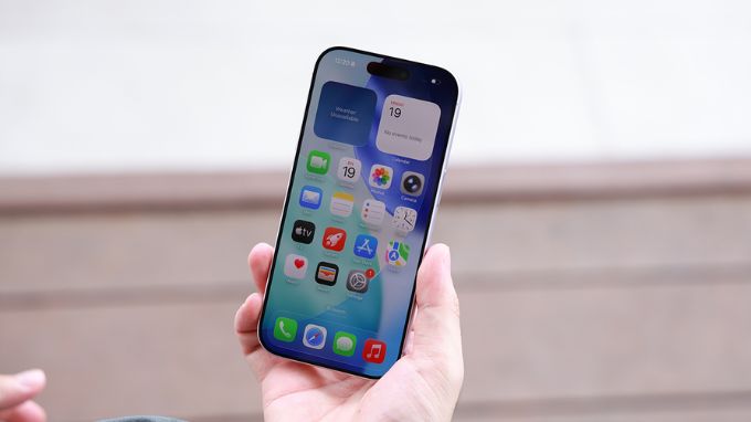iPhone 17 sở hữu màn hình LTPO Super Retina XDR OLED