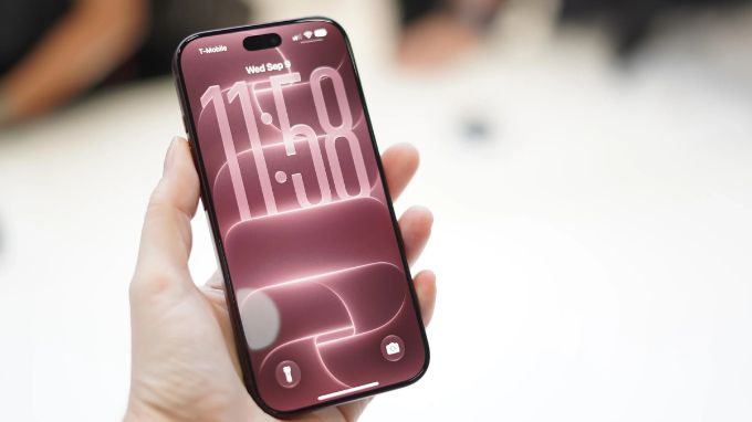 Apple trang bị cho iPhone 18 Pro Max tấm nền LTPO Super Retina XDR OLED