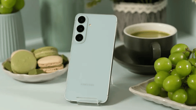 Galaxy S25 FE vẫn đủ gần đời mới để tiếp tục sử dụng
