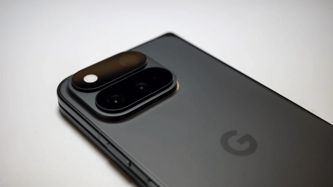 Pixel 11 Pro Fold linh hoạt hơn khi chụp chủ thể ở xa