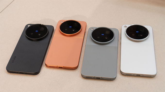 Vivo X500 Pro Max có bốn màu