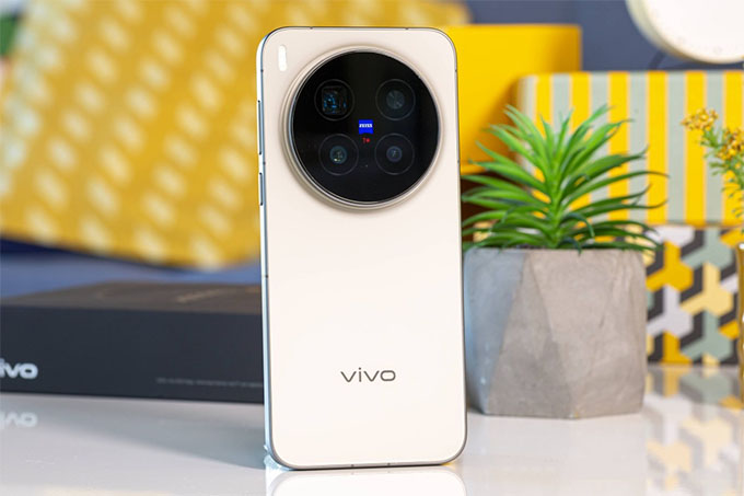 Vivo X500 Pro Max trung thành với cụm camera tròn cỡ lớn