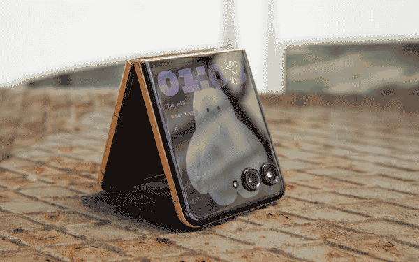 Mua Motorola Razr 60 Pro ở đâu uy tín, giá tốt nhất?