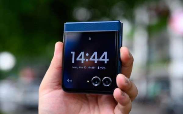 Ưu nhược điểm Motorola Razr 60 Pro – Có nên mua năm 2026?