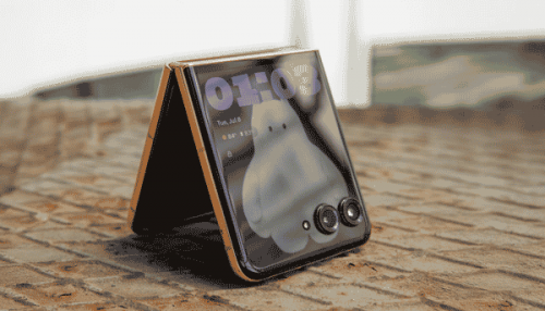 Mua Motorola Razr 60 Pro ở đâu uy tín, giá tốt nhất?