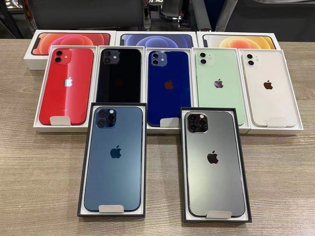 Đây là ảnh trên tay thực tế đầu tiên của iPhone 12 với tất cả màu mới