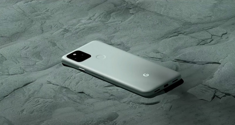 thiết kế Google Pixel 5 và Pixel 4 thoạt nhìn khác giống nhau