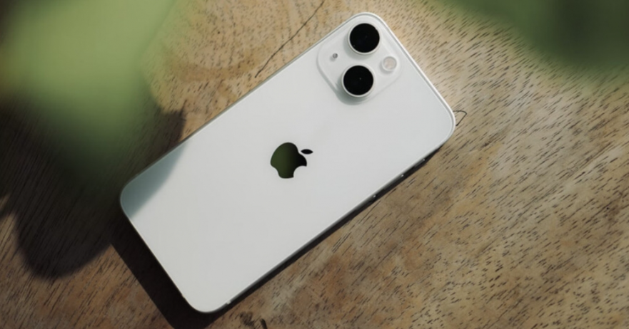 Giá bán khá cao so với nhiều mẫu iPhone khác