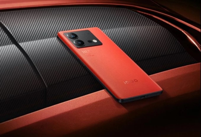 iQOO Neo 8 ra mắt phiên bản mới với RAM 16GB và bộ nhớ trong 1TB