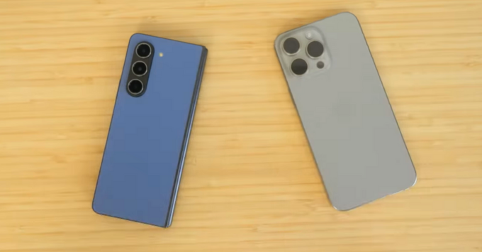 Mua iPhone 15 Pro 512GB hay Galaxy Z Fold5 512GB trong năm 2023: Cuộc chiến ở một tầm cao mới