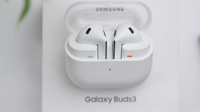 Galaxy Buds 3 chống ồn tốt nhờ công nghệ và thiết kế