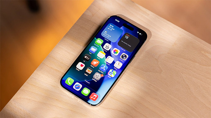 iPhone Air: Tin đồn cắt giảm sản lượng và sự thật từ nhà đầu tư