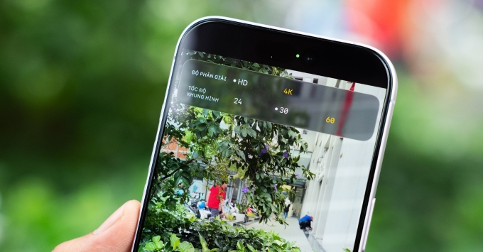 Camera kép 48MP trên iPhone 17 512GB (LL/A) chụp ảnh thiếu sáng và quay video thế nào?