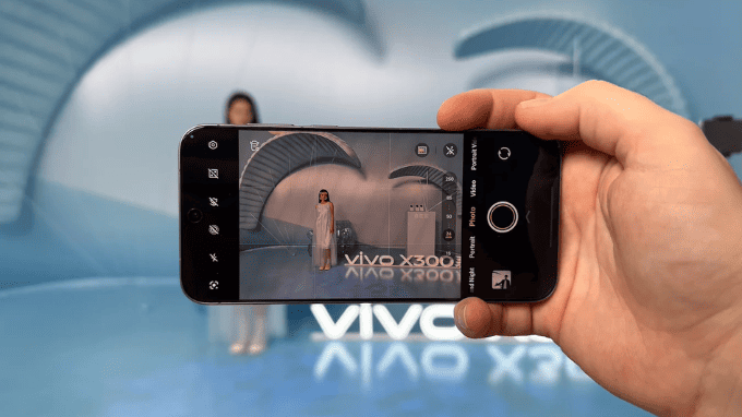 Camera chính 200MP với OIS trên Vivo X300