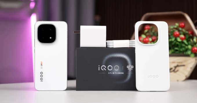 Pin 7000mAh và sạc nhanh 100W của iQOO 15 cho thời lượng sử dụng bao lâu?