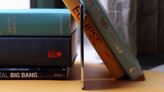 Khung titan cao cấp trên iPhone 17 Air bản Mỹ giúp giảm trọng lượng