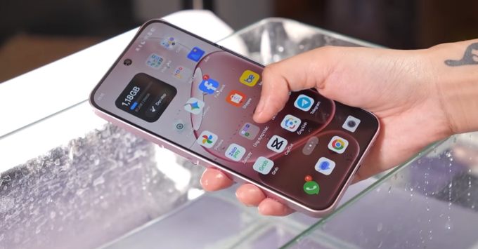 Nên mua Oppo A6 Pro vì