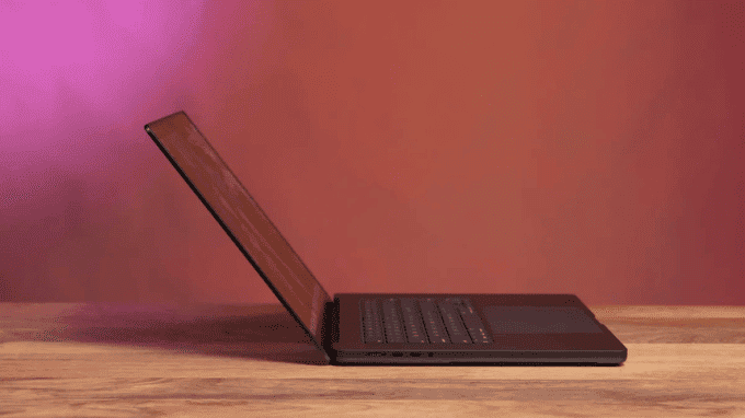 MacBook Pro M5 tối ưu pin thông minh cho hiệu suất cao