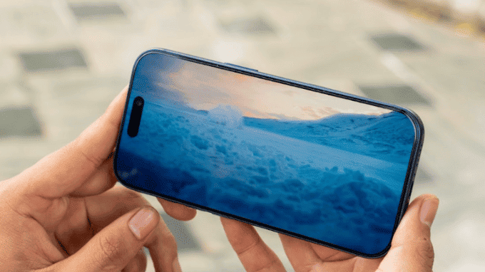 Màn hình Super Retina XDR 6.9 inch trên iPhone 17 Pro Max