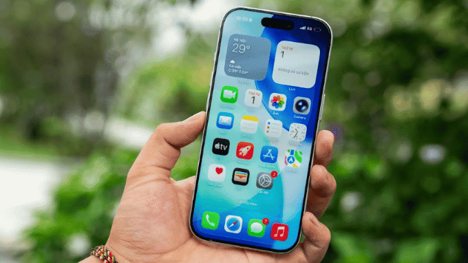 Màn hình OLED Super Retina XDR siêu sáng trên iPhone 17 Pro Max 1TB (LL/A)