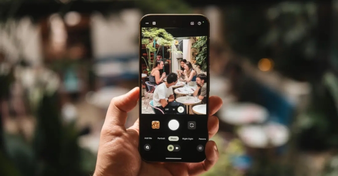 Camera của Pixel 10 Pro và Vivo X300 Pro chụp ảnh ban ngày và ban đêm ra sao?