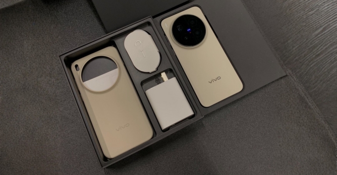 Pin của Vivo X300 Pro hay Pixel 10 Pro cho thời lượng sử dụng lâu hơn?