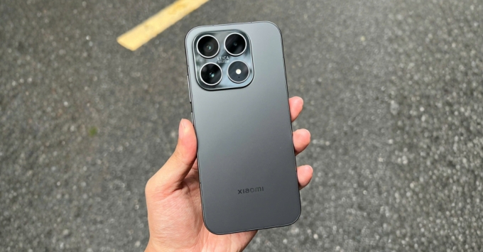 Thiết kế Vivo X300 và Xiaomi 17 điện thoại nào đẹp hơn