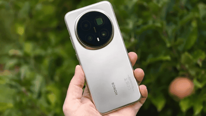 Thiết kế khung viền phẳng thanh lịch trên Honor Magic 8 Pro