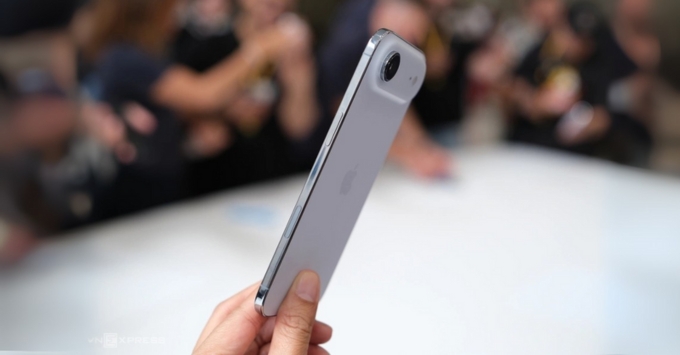 Pin và Sạc trên iPhone Air 512GB chính hãng: Đồng hành cùng bạn trọn ngày dài