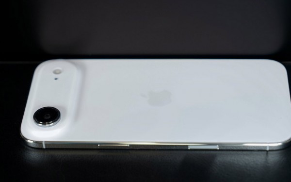 Top 4 điện thoại thay thế rẻ hơn cho iPhone Air
