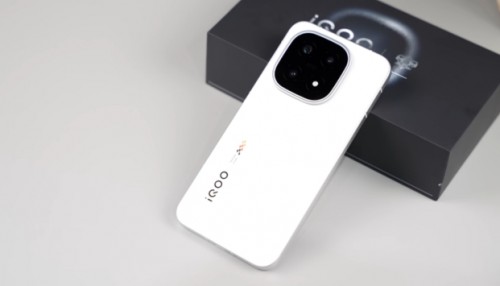Đánh giá Vivo iQOO 15: Hiệu năng đỉnh cao với Snap 8 Elite Gen 5 và pin 7000mAh