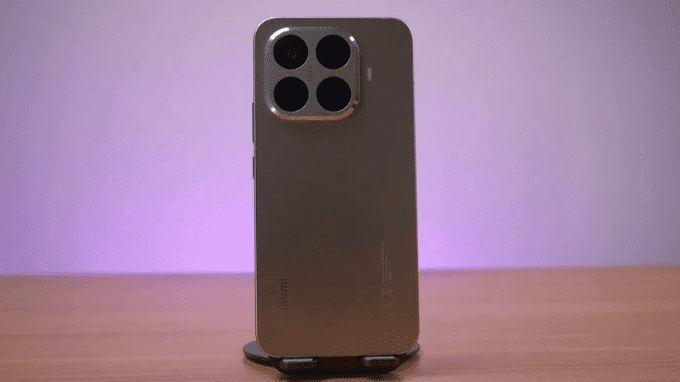 Xiaomi 15T Pro với kính Gorilla Glass 7i và thiết kế màn hình phẳng
