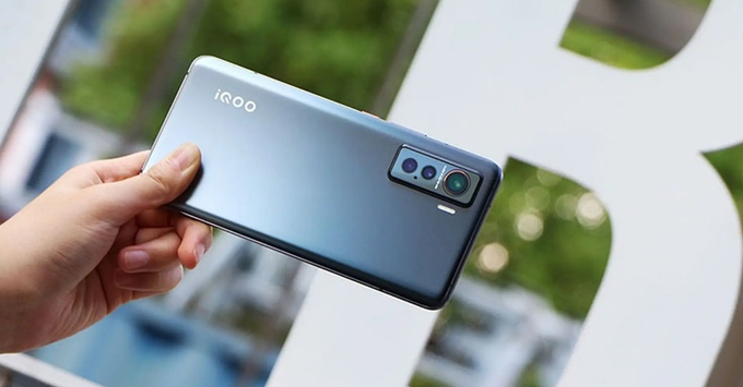 Xác định rõ ngân sách và mục đích chính giúp bạn nhanh chóng chốt hạ mẫu smartphone Vivo chân ái cho năm học mới.
