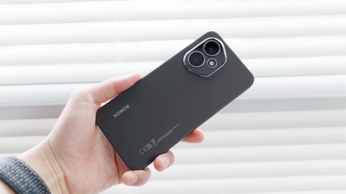 HONOR 400 sở hữu vi xử lý Qualcomm Snapdragon 7 Gen 3